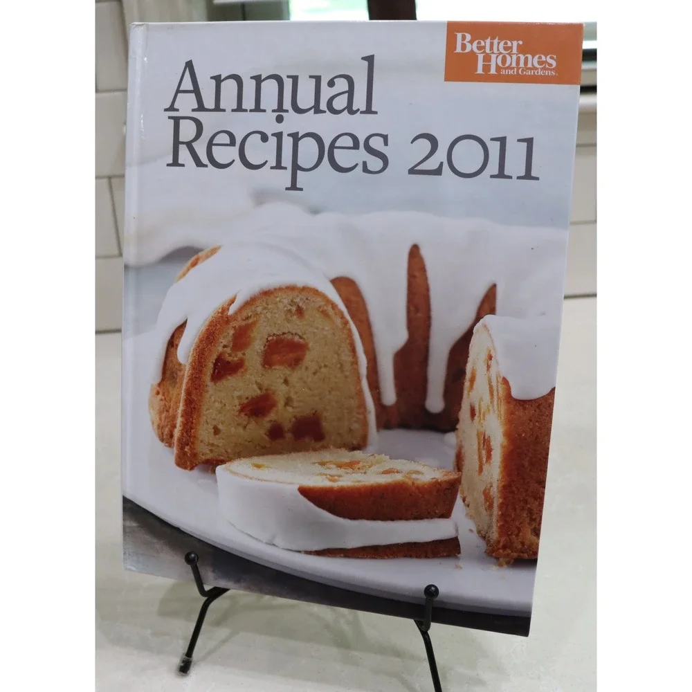 Better Homes and Gardens Annual Recipes 2011 Hardcover Cookbook 300+ Recipes